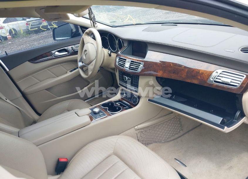 Photo 5 of 2014 Mercedes-benz Cls 550 4MATIC (VIN WDDLJ9BB4EA091388)