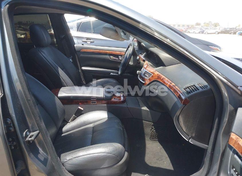 Photo 5 of 2007 Mercedes-benz S 550 (VIN WDDNG71X27A118583)