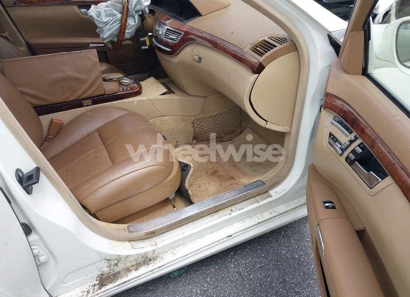 Photo 5 of 2009 Mercedes-benz S 550 (VIN WDDNG71X49A242275)