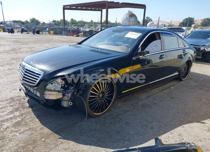 Photo 2 of 2009 Mercedes-benz S 550 (VIN WDDNG71X79A275447)