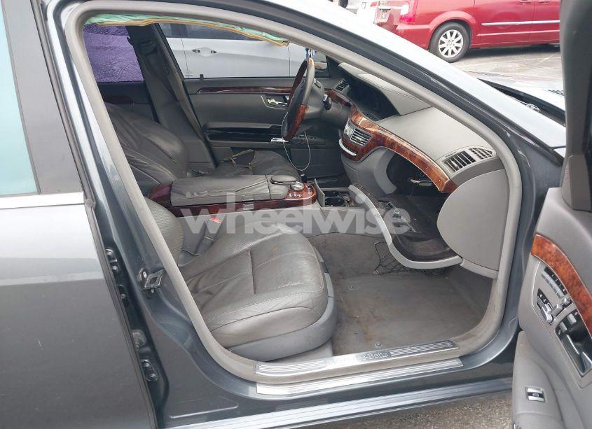 Photo 5 of 2008 Mercedes-benz S 550 (VIN WDDNG71XX8A220344)