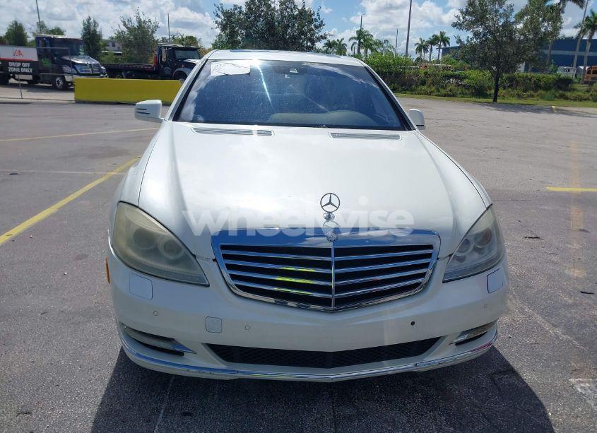 Photo 12 of 2010 Mercedes-benz S 550 (VIN WDDNG7BB6AA333698)