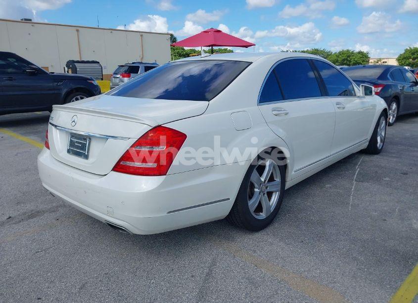 Photo 4 of 2010 Mercedes-benz S 550 (VIN WDDNG7BB6AA333698)