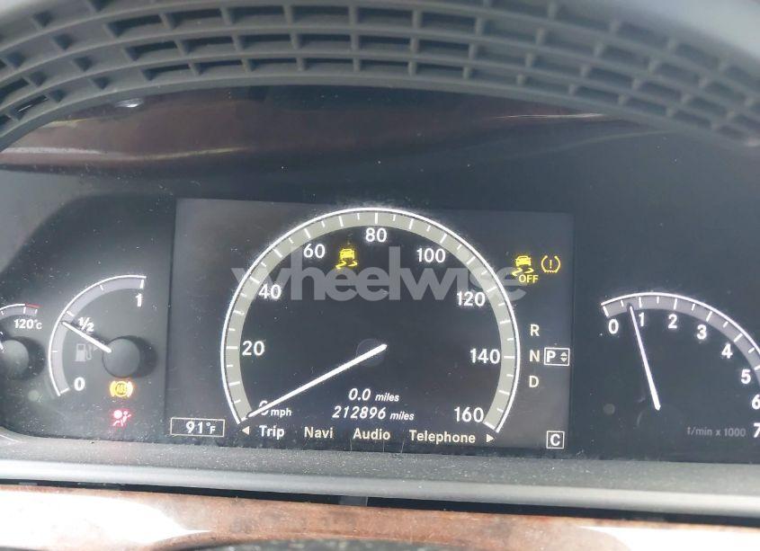 Photo 7 of 2010 Mercedes-benz S 550 (VIN WDDNG7BB6AA333698)