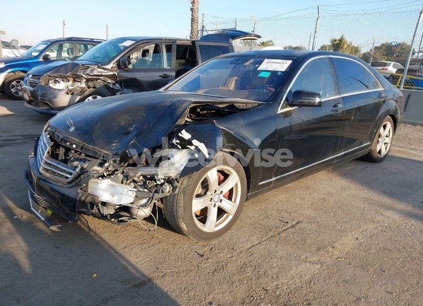 Photo 2 of 2011 Mercedes-benz S 550 (VIN WDDNG7BB9BA387028)