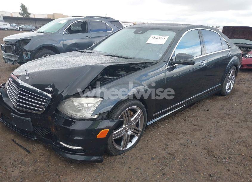 Photo 2 of 2013 Mercedes-benz S 550 (VIN WDDNG7DB0DA501160)
