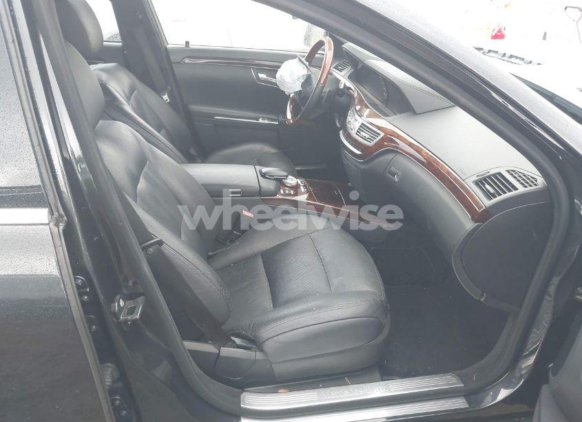 Photo 5 of 2013 Mercedes-benz S 550 (VIN WDDNG7DB0DA501160)