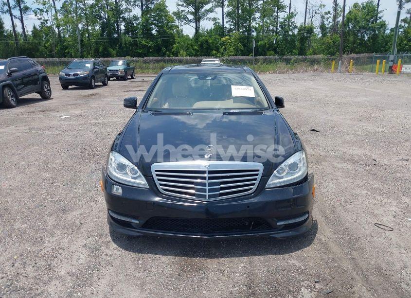 Photo 12 of 2012 Mercedes-benz S 550 (VIN WDDNG7DB1CA449178)
