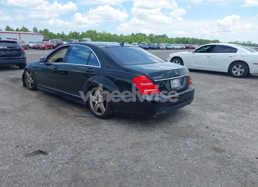 Photo 3 of 2012 Mercedes-benz S 550 (VIN WDDNG7DB1CA449178)