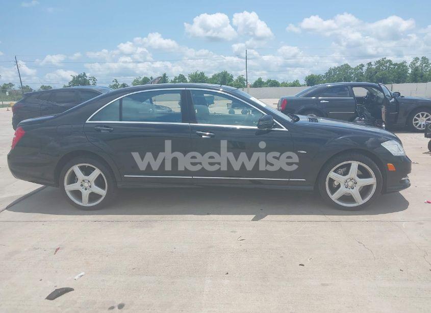 Photo 13 of 2012 Mercedes-benz S 550 (VIN WDDNG7DB2CA430249)
