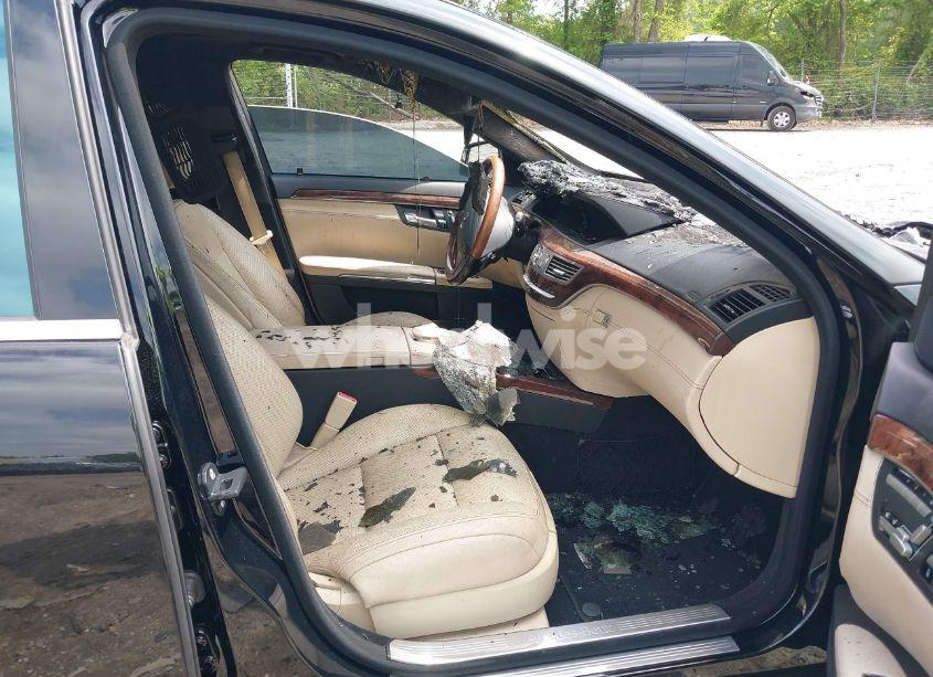 Photo 5 of 2012 Mercedes-benz S 550 (VIN WDDNG7DB3CA429417)