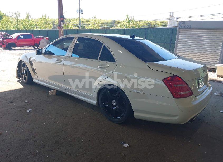 Photo 3 of 2008 Mercedes-benz S 550 4MATIC (VIN WDDNG86X88A230546)