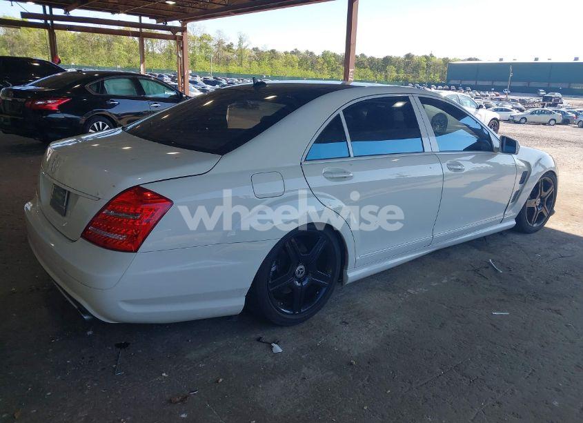 Photo 4 of 2008 Mercedes-benz S 550 4MATIC (VIN WDDNG86X88A230546)