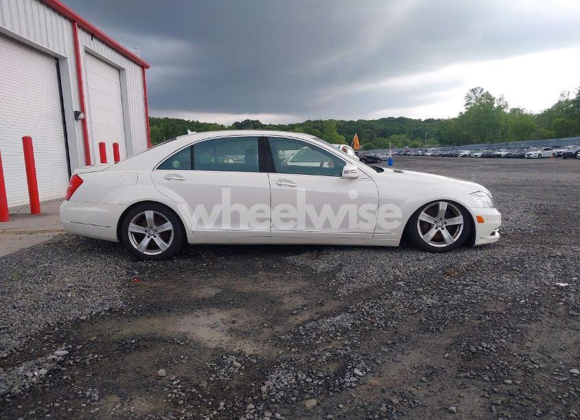 Photo 13 of 2010 Mercedes-benz S 550 4MATIC (VIN WDDNG8GB2AA355180)