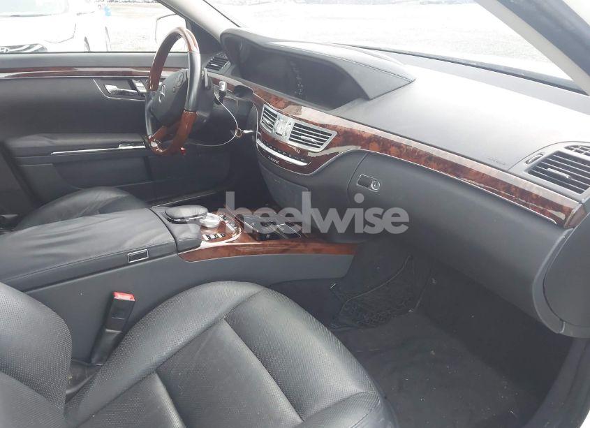 Photo 5 of 2010 Mercedes-benz S 550 4MATIC (VIN WDDNG8GB2AA355180)