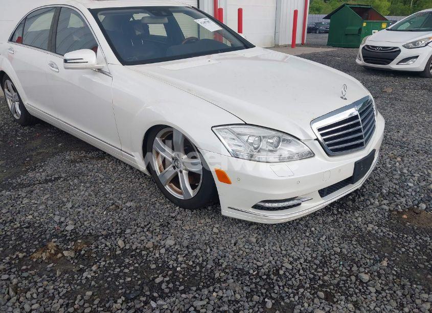 Photo 6 of 2010 Mercedes-benz S 550 4MATIC (VIN WDDNG8GB2AA355180)