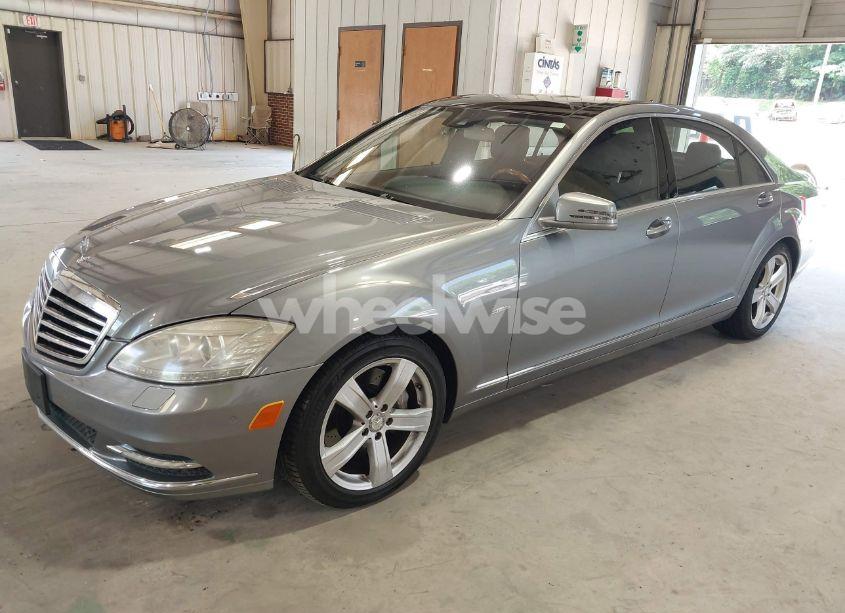 Photo 2 of 2012 Mercedes-benz S 550 4MATIC (VIN WDDNG9EB7CA422514)