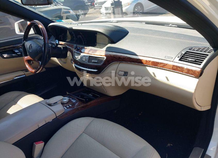 Photo 5 of 2012 Mercedes-benz S 550 4MATIC (VIN WDDNG9EB9CA463453)