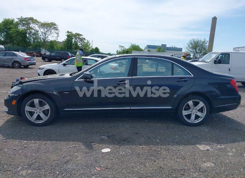 Photo 13 of 2012 Mercedes-benz S 550 4MATIC (VIN WDDNG9EBXCA438416)
