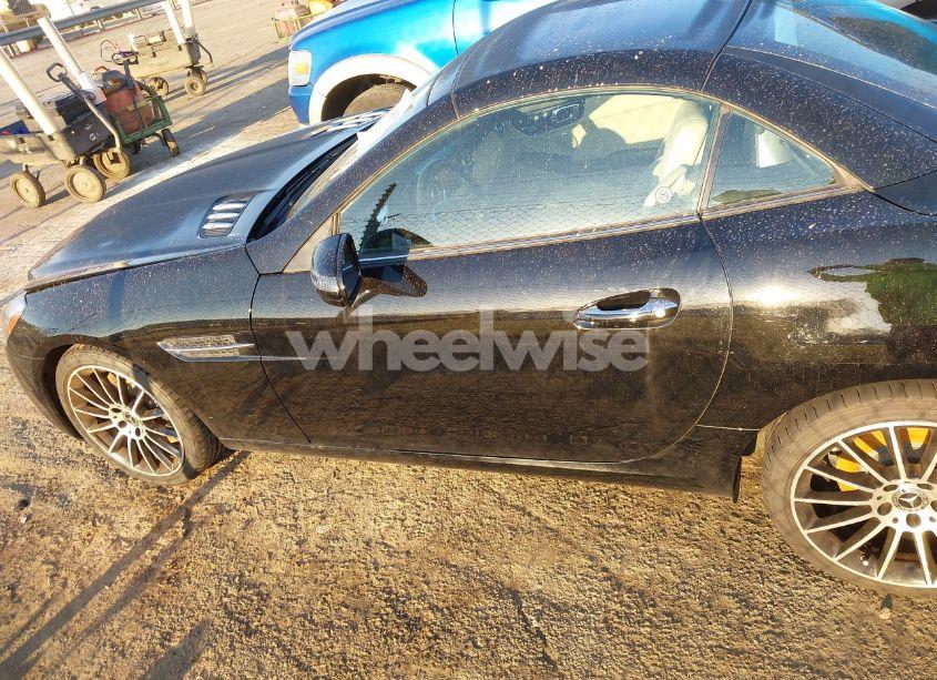 Photo 14 of 2019 Mercedes-benz Slc 300 (VIN WDDPK3JA1KF160119)