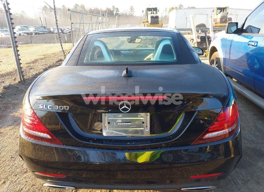 Photo 16 of 2019 Mercedes-benz Slc 300 (VIN WDDPK3JA1KF160119)