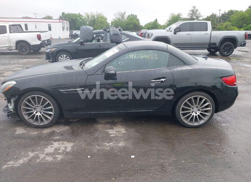 Photo 14 of 2017 Mercedes-benz Slc 300 (VIN WDDPK3JA4HF128001)