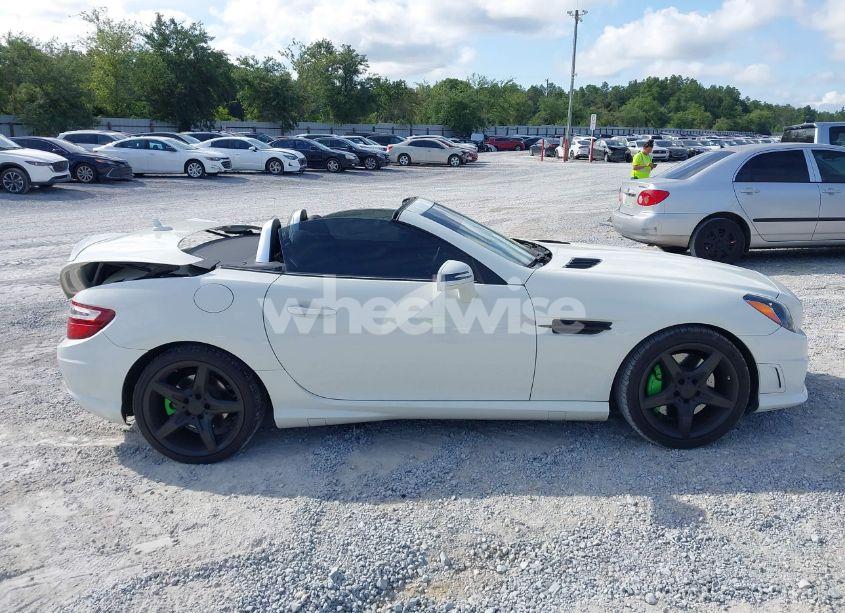 Photo 13 of 2013 Mercedes-benz Slk 250 (VIN WDDPK4HA2DF056625)