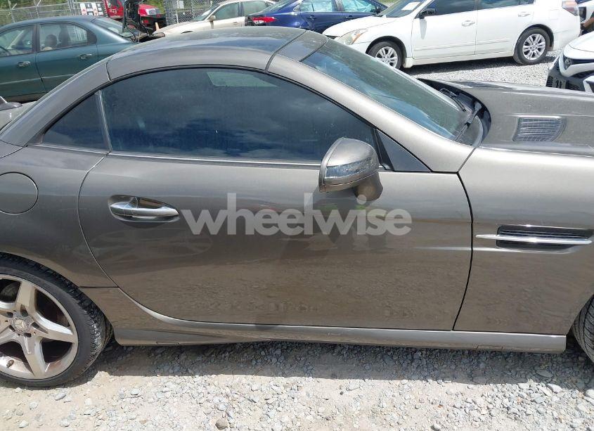 Photo 14 of 2015 Mercedes-benz Slk 250 (VIN WDDPK4HA5FF110938)