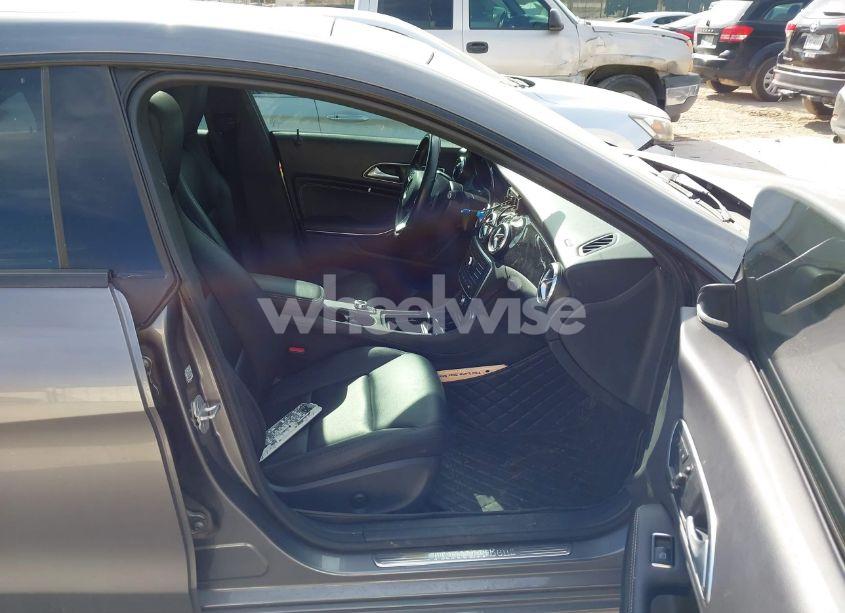 Photo 5 of 2015 Mercedes-benz Cla 250 (VIN WDDSJ4EB0FN168181)