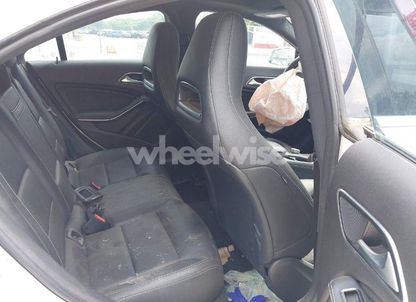 Photo 8 of 2018 Mercedes-benz Cla 250 (VIN WDDSJ4EB0JN606657)