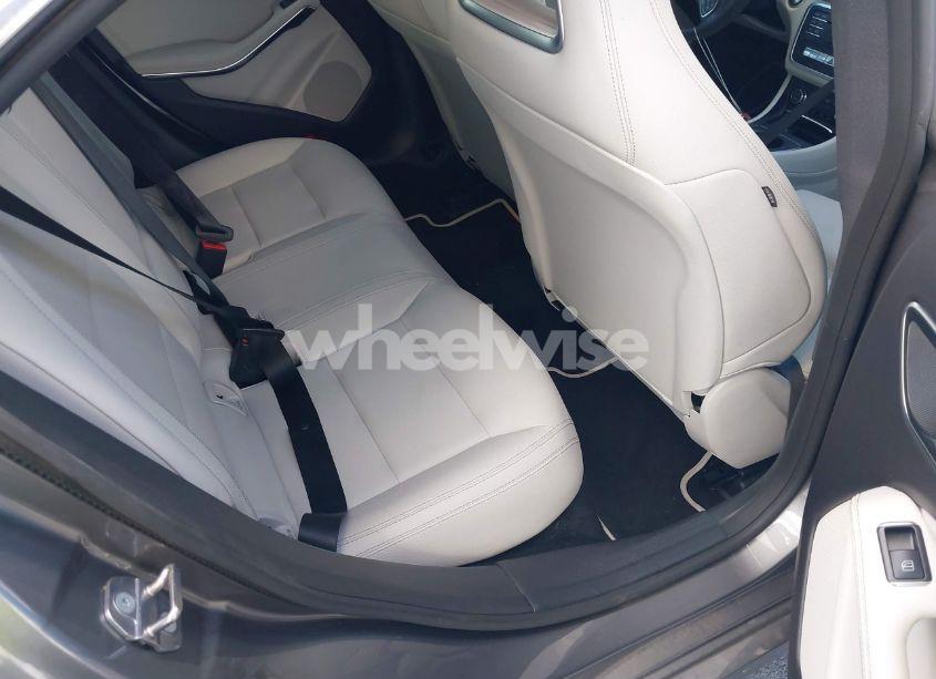 Photo 8 of 2019 Mercedes-benz Cla 250 (VIN WDDSJ4EB0KN720613)