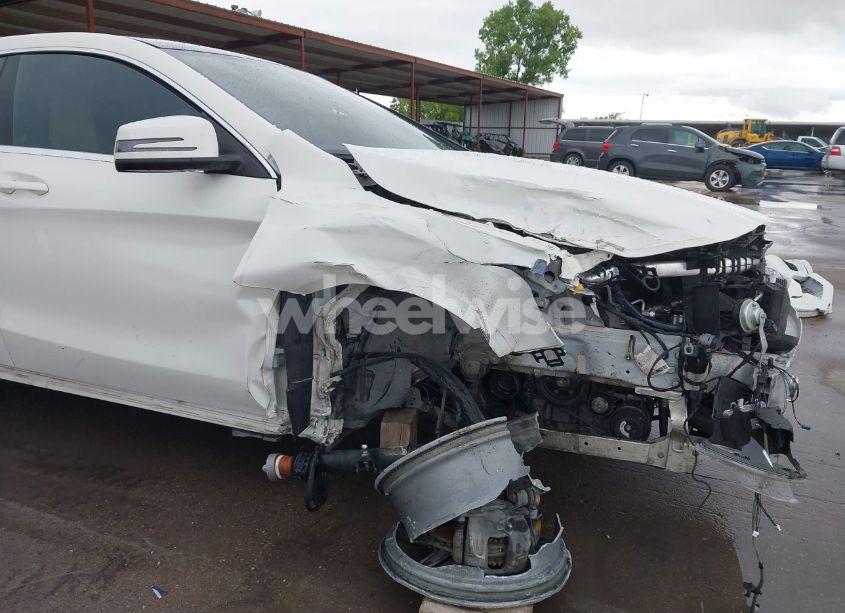 Photo 18 of 2014 Mercedes-benz Cla 250 (VIN WDDSJ4EB1EN103998)