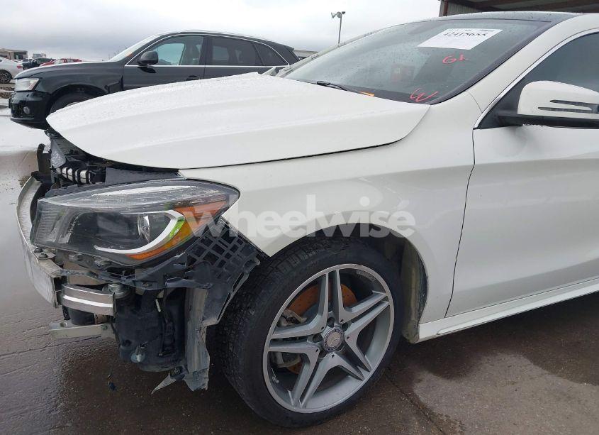 Photo 19 of 2014 Mercedes-benz Cla 250 (VIN WDDSJ4EB1EN103998)
