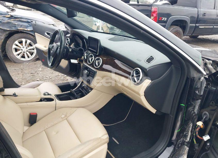 Photo 5 of 2014 Mercedes-benz Cla 250 (VIN WDDSJ4EB1EN126844)