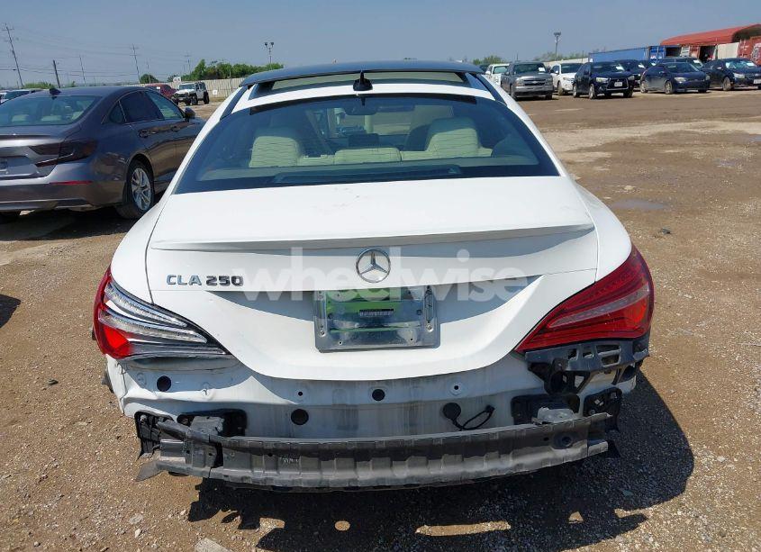 Photo 17 of 2019 Mercedes-benz Cla 250 (VIN WDDSJ4EB1KN726095)