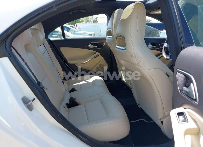 Photo 8 of 2019 Mercedes-benz Cla 250 (VIN WDDSJ4EB1KN726095)