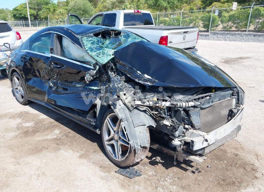 2014 Mercedes-benz Cla 250 (VIN WDDSJ4EB2EN040300) main photo