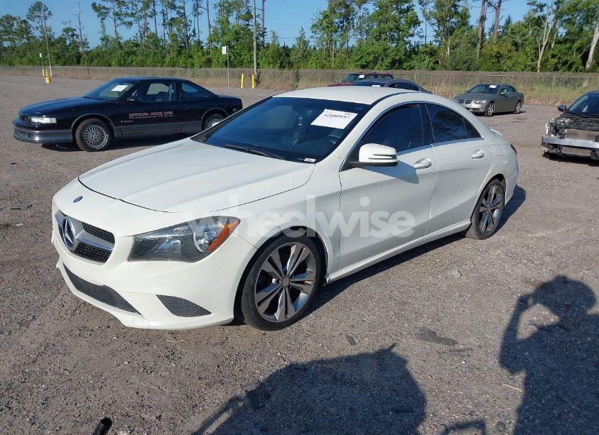 Photo 2 of 2014 Mercedes-benz Cla 250 (VIN WDDSJ4EB3EN032531)