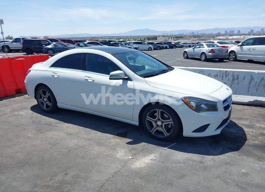 2014 Mercedes-benz Cla 250 (VIN WDDSJ4EB3EN045327) main photo