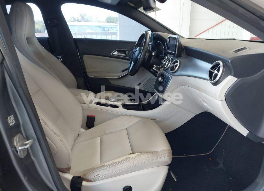 Photo 5 of 2014 Mercedes-benz Cla 250 (VIN WDDSJ4EB3EN104618)