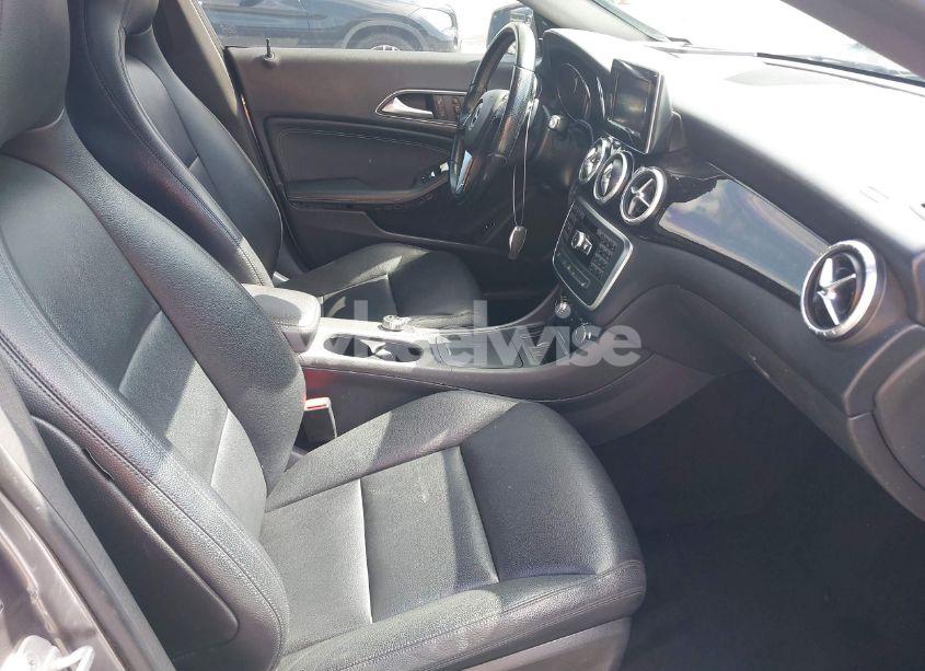 Photo 5 of 2014 Mercedes-benz Cla 250 (VIN WDDSJ4EB3EN160784)
