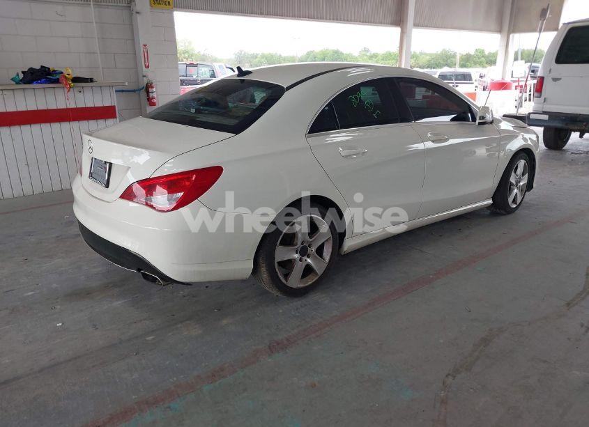 Photo 4 of 2016 Mercedes-benz Cla 250 (VIN WDDSJ4EB3GN299185)