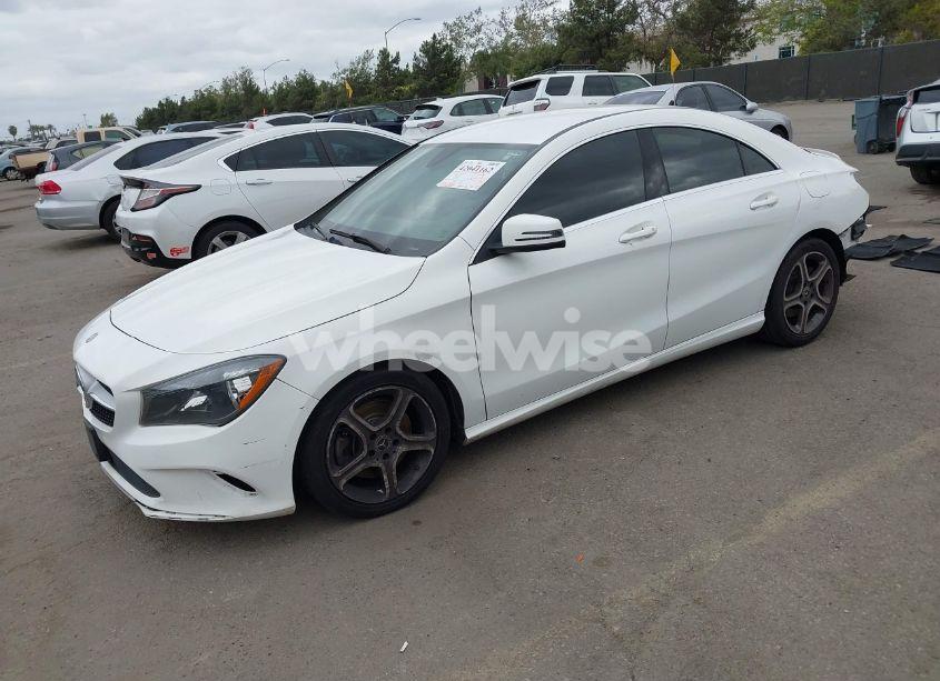 Photo 2 of 2018 Mercedes-benz Cla 250 (VIN WDDSJ4EB3JN680333)
