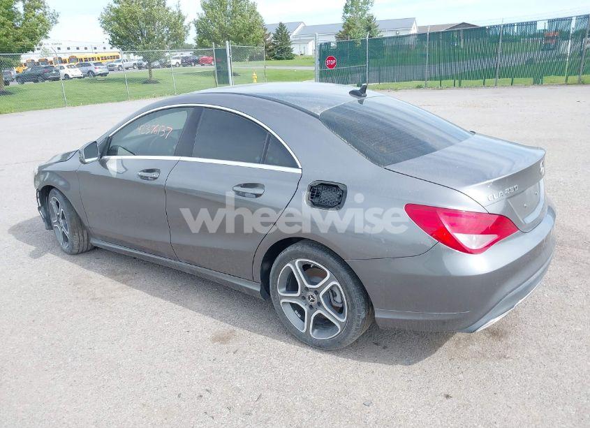 Photo 3 of 2018 Mercedes-benz Cla 250 (VIN WDDSJ4EB3JN683295)