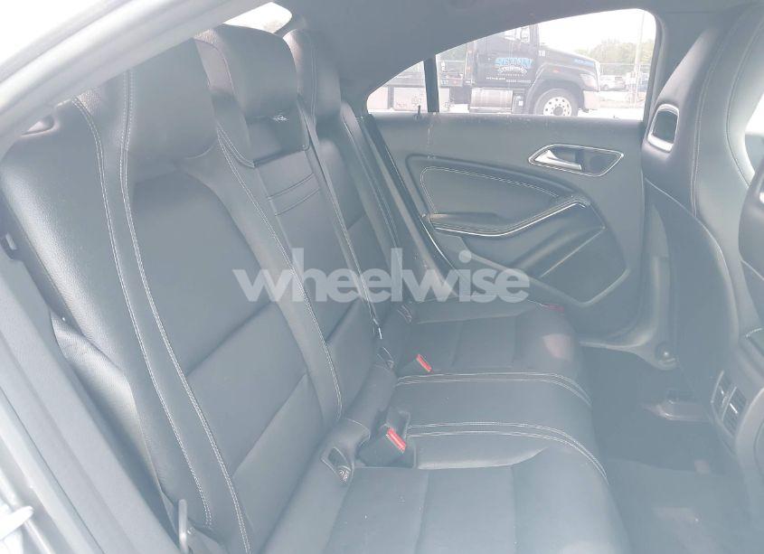 Photo 8 of 2018 Mercedes-benz Cla 250 (VIN WDDSJ4EB3JN683295)