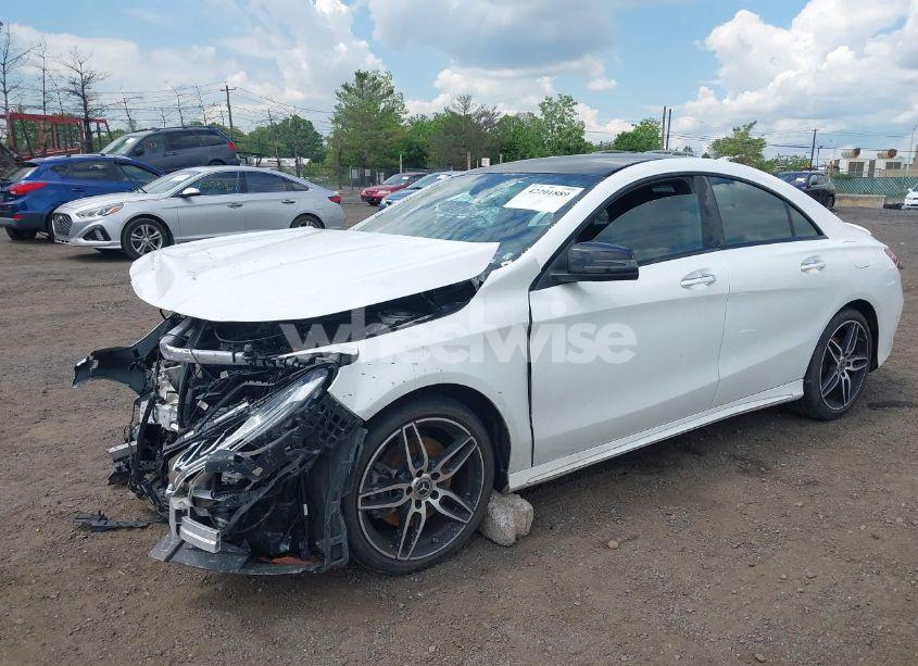 Photo 2 of 2019 Mercedes-benz Cla 250 (VIN WDDSJ4EB3KN724820)