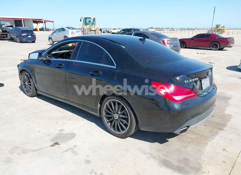 Photo 3 of 2014 Mercedes-benz Cla 250 (VIN WDDSJ4EB4EN150202)