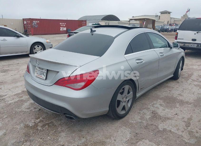 Photo 4 of 2015 Mercedes-benz Cla 250 (VIN WDDSJ4EB4FN162867)