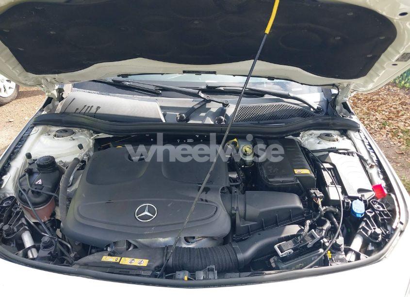 Photo 10 of 2015 Mercedes-benz Cla 250 (VIN WDDSJ4EB4FN221366)