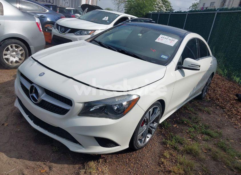 Photo 2 of 2015 Mercedes-benz Cla 250 (VIN WDDSJ4EB4FN221366)